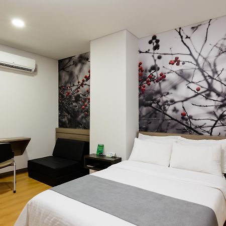 Hotel Vivre เมเดยิน ภายนอก รูปภาพ