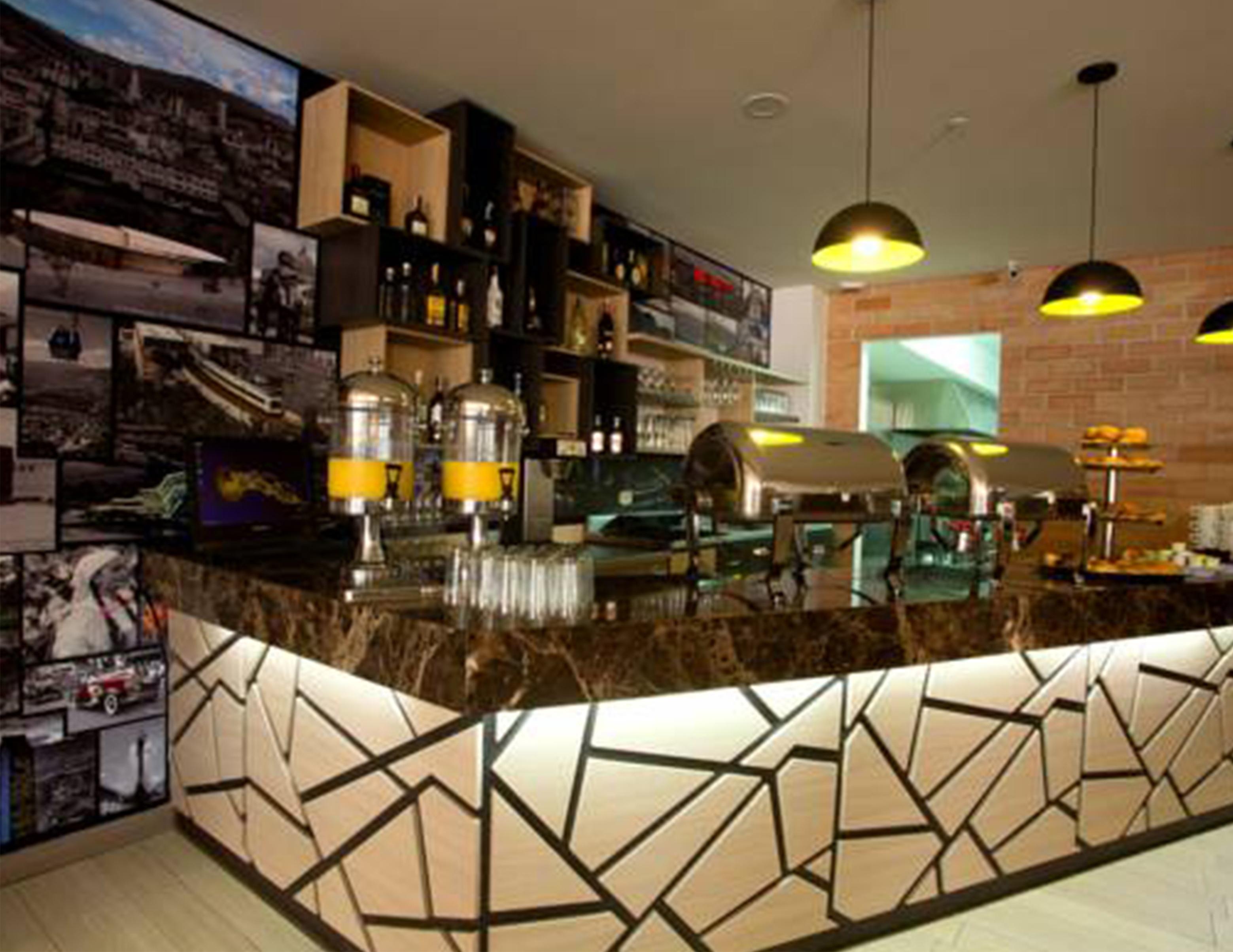Hotel Vivre เมเดยิน ภายนอก รูปภาพ